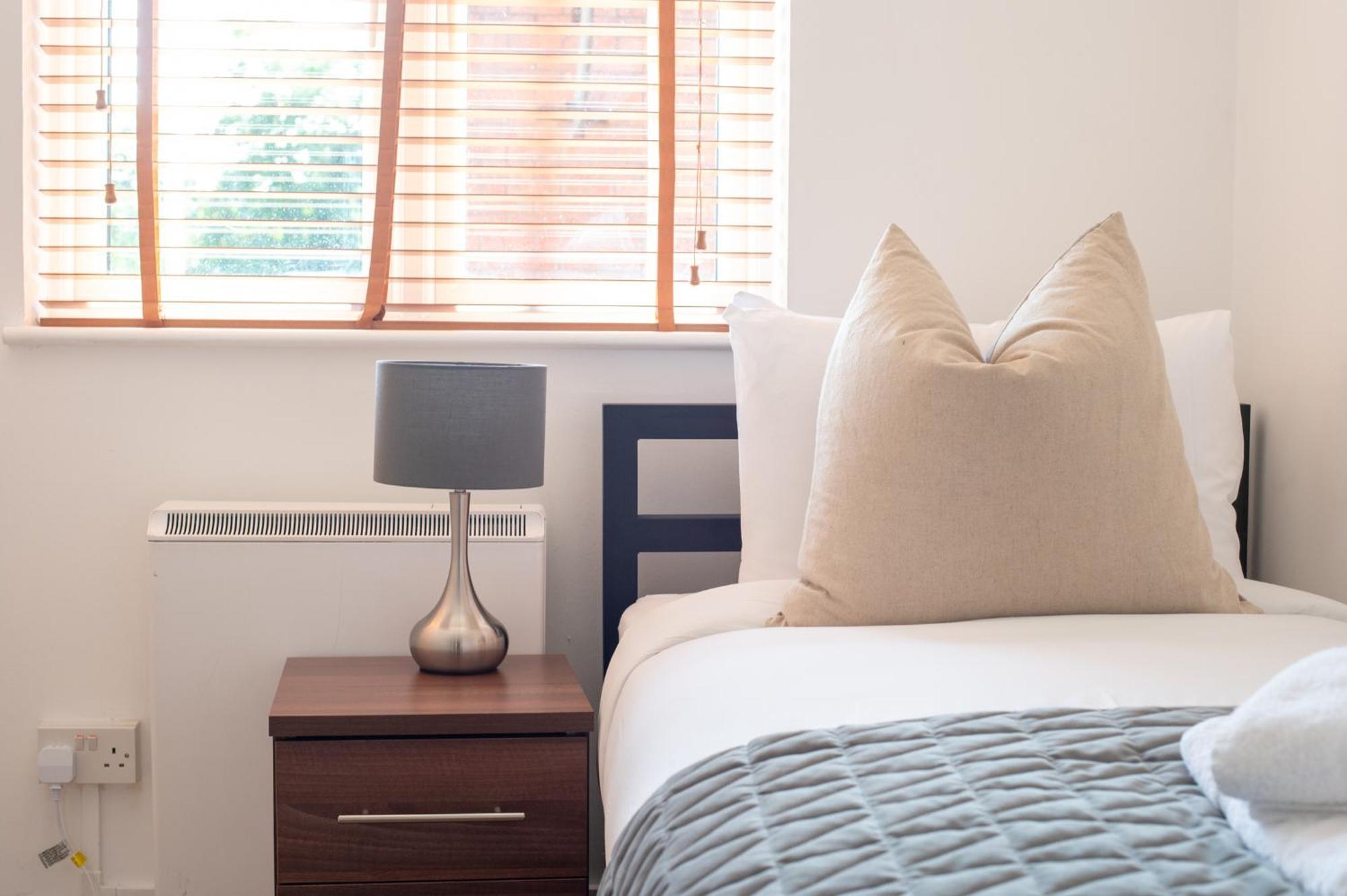 Capital Modern Two Bedroom In Wimbledon Londres
